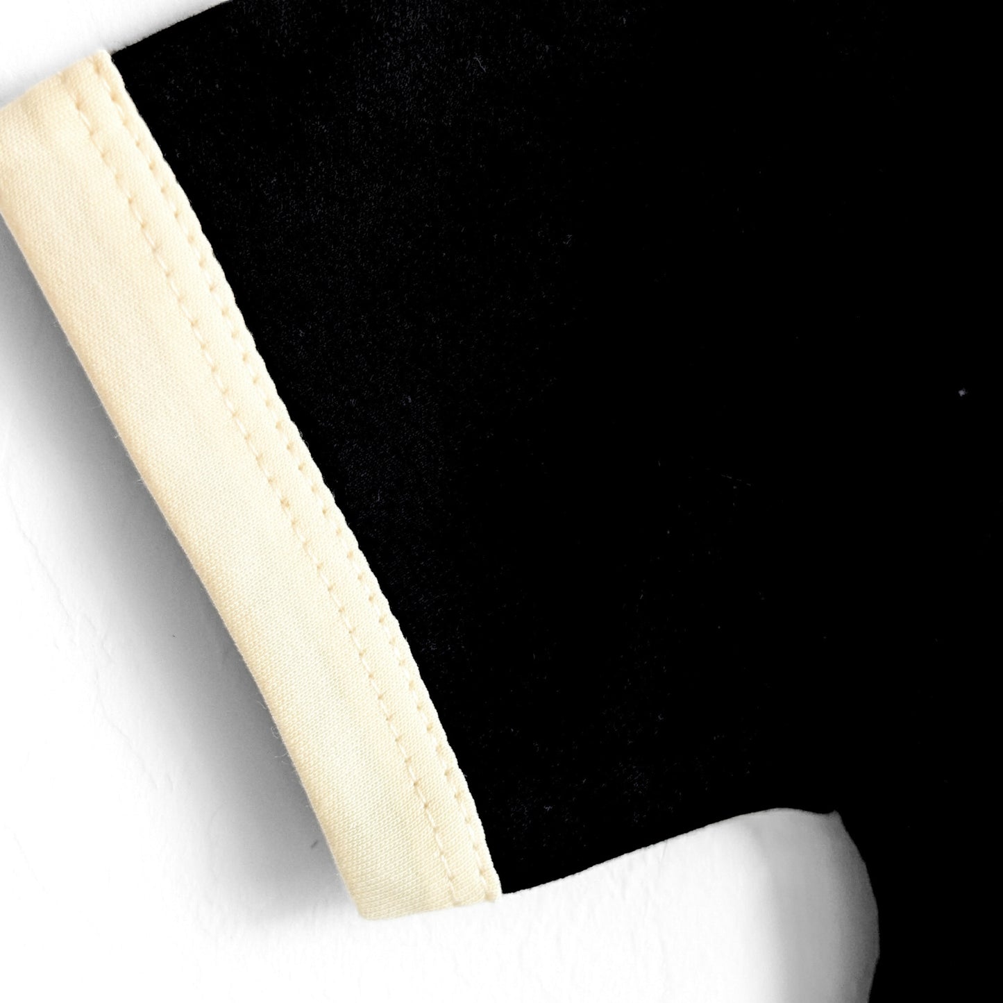 Neurovana - Smells Like Team Effort - Looks Like Regulation - Kids' Unisex Ringer Tee