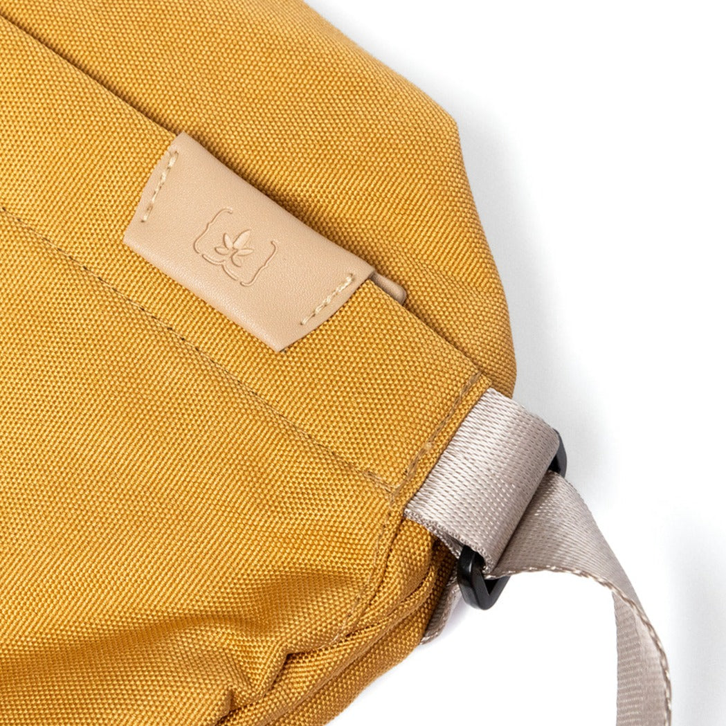 Spacious Gusseted Crossbody Bag with Adjustable Strap & Magnetic Clasp