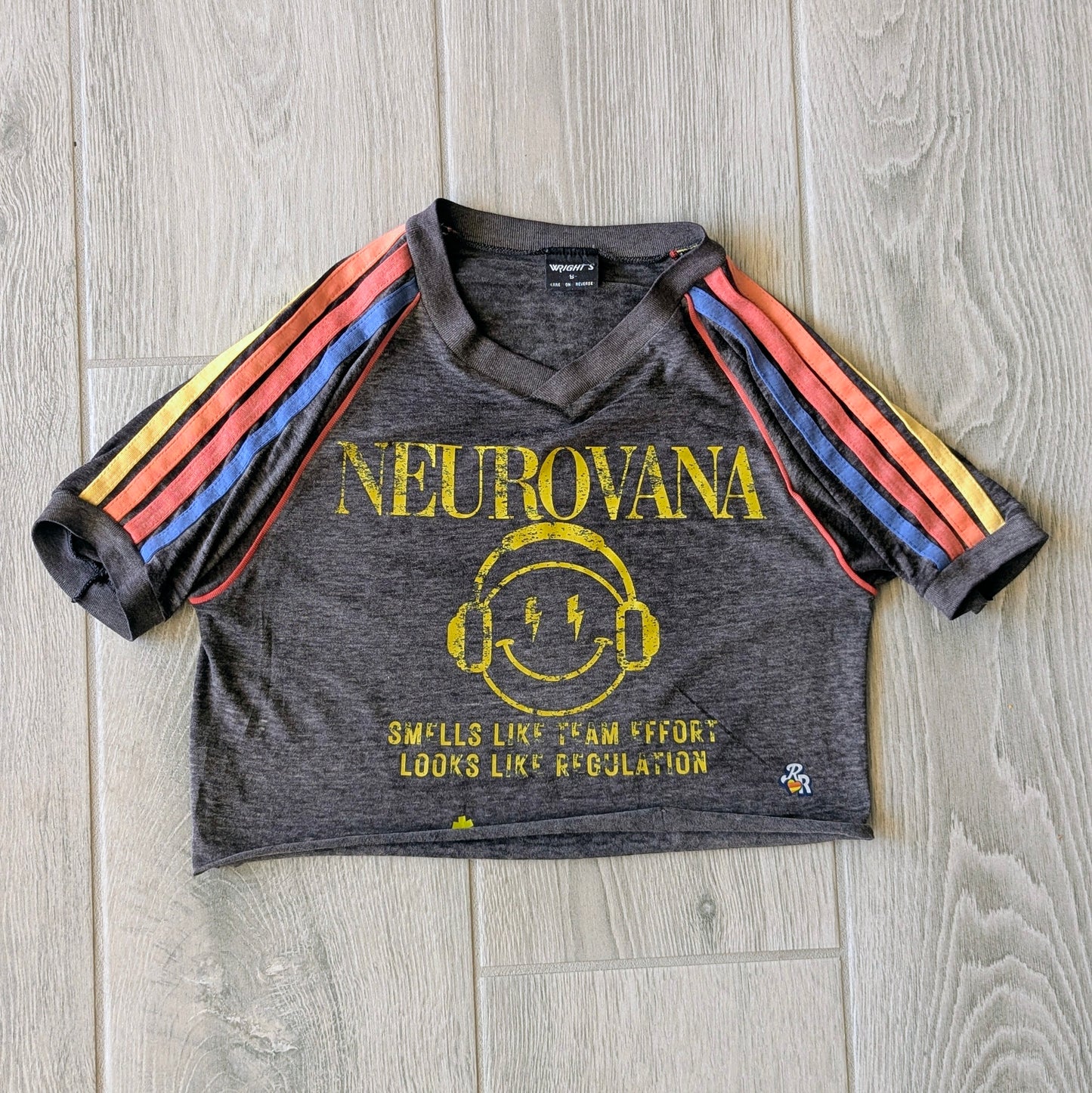 Neurovana - Women's Cropped VTG Tee S - Repurposed Rebels