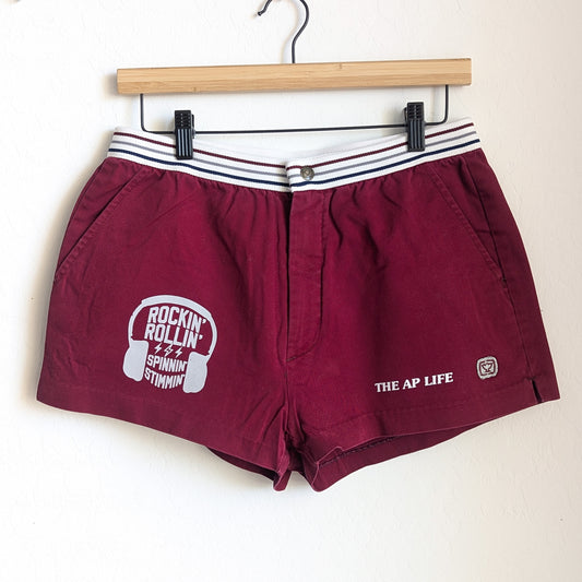 Rockin' Rollin' Spinnin' Stimmin' - Unisex VTG Davis Cup Shorts (M) - Repurposed Rebels